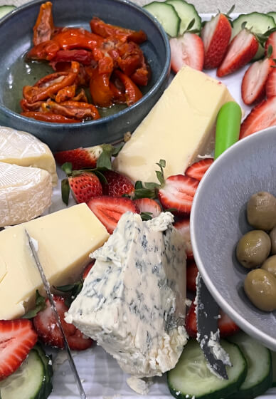 Paint and Sip Workshop 'Yellow Tail Black Cockatoo and Wild Native'