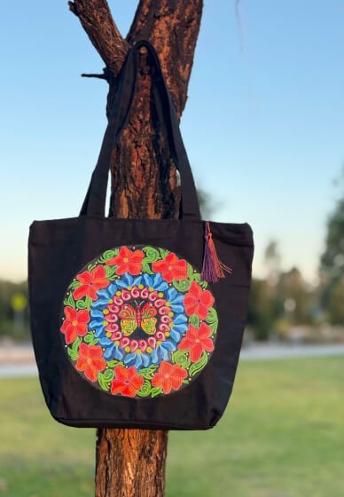 Paint Your Tote Bag Class
