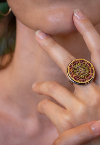 Painting Wearable Artworks Experience