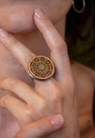 Painting Wearable Artworks Experience