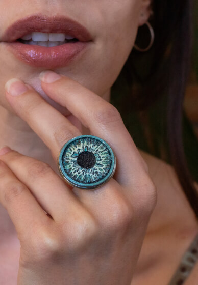 Painting Wearable Artworks Experience