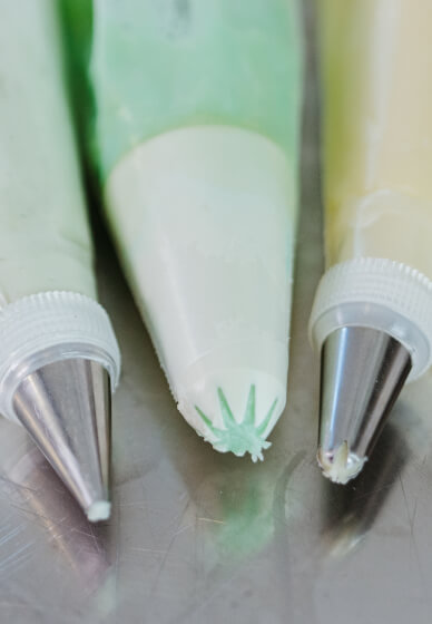 Palette Knife Flower Cupcake Decorating Class