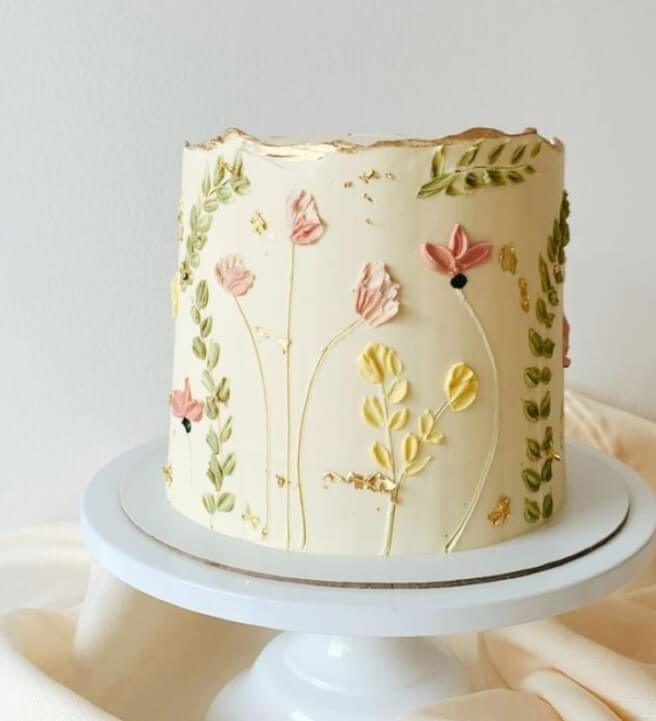 Palleted Flower Cake Decorating Class