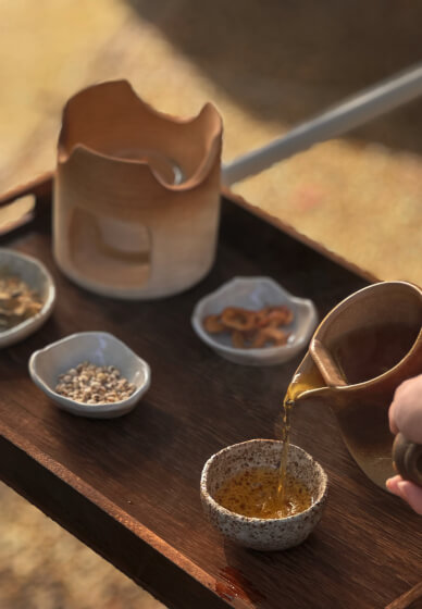 Palm and Stone – Christmas Hand-Crushed Herbal Tea Experience