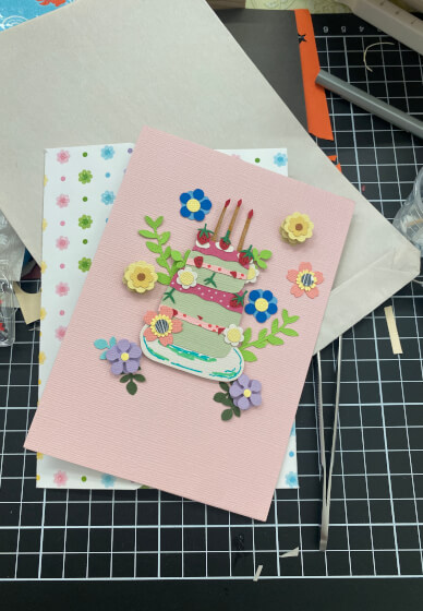 Paper Cutting and Decoration Class: Card Making