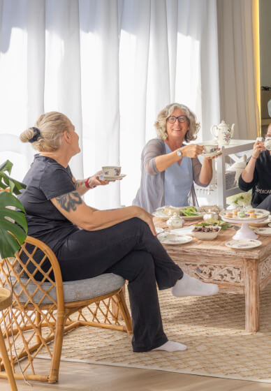 Pilates, Pendant and Tea