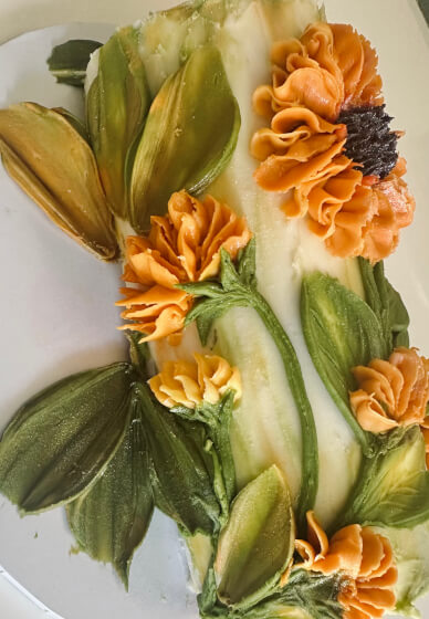 Piping and Palette Knife Cake Decorating Workshop