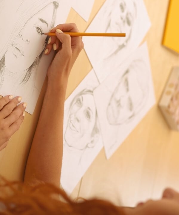 Portraiture Drawing Course with Life Models