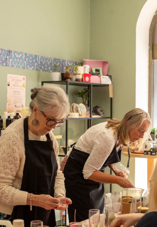 Pour and Sip Candle Making Workshop