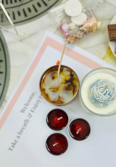 Pour and Sip Christmas Candle Making Class