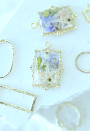 Preserved Botanical Jewellery Workshop: Make Up to Four Pieces
