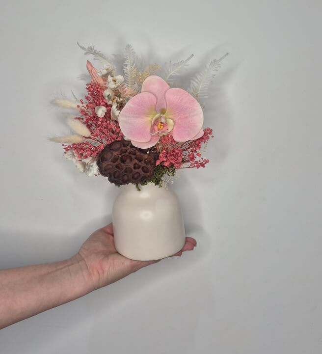 Preserved Flower Arrangement Workshop for Kids and Teens