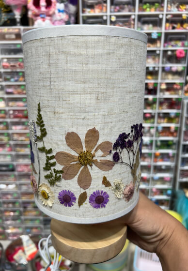 Pressed Flower Lamp DIY Workshop
