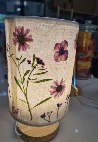 Pressed Flower Lamp Making Workshop for Beginners
