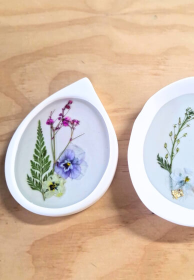 Pressed Flower Resin Tray Workshop