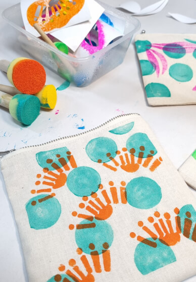 Print a Stenciled Zipper Purse Workshop