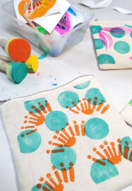 Print a Stenciled Zipper Purse Workshop