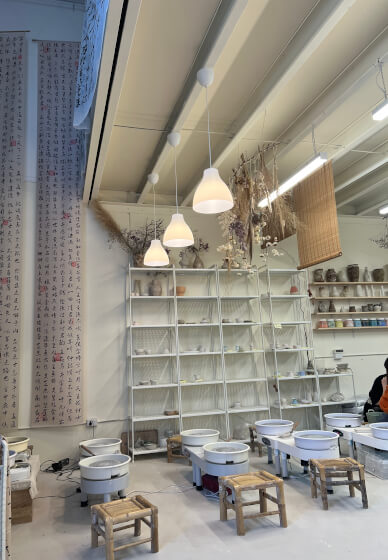 Private Wheel Throwing Workshop with Glazes