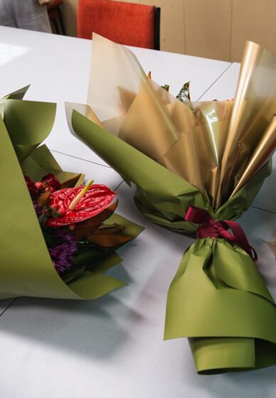 Prosecco and Florals for Mums Workshop