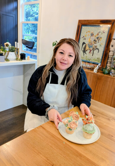 Realistic Flower Cupcake Decorating Workshop