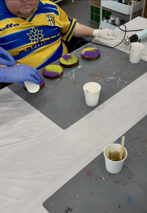 Resin Art Class on Cheeseboards, Coasters and Lazy Susans