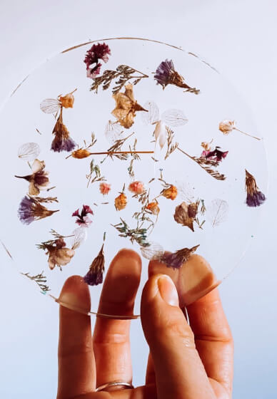Resin Art with Dried Flowers and Gold Leaf Workshop