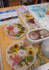Resin Casting Workshop: Using Dried Flowers