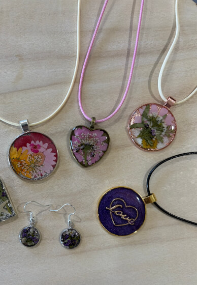 Resin Jewellery Workshop Make 3 Pieces
