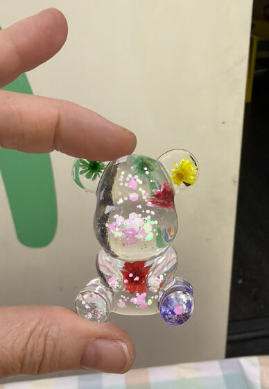Resin Pouring Class for Teens