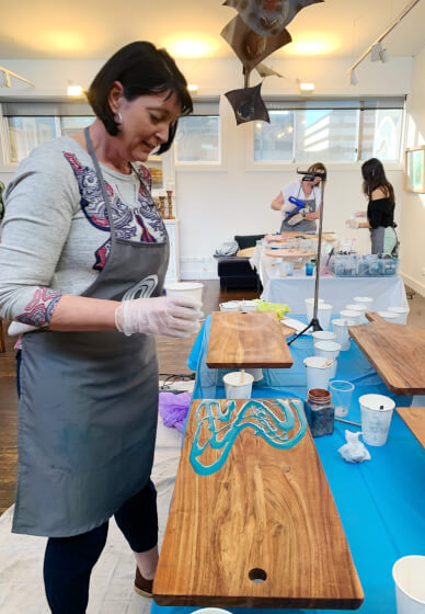 Resin Pouring Mini Serving Paddle Workshop