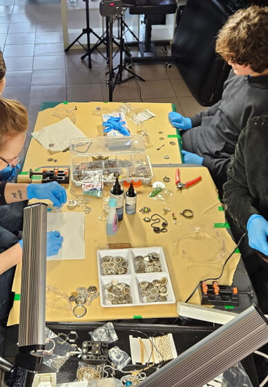 Resin Steampunk Necklace Workshop