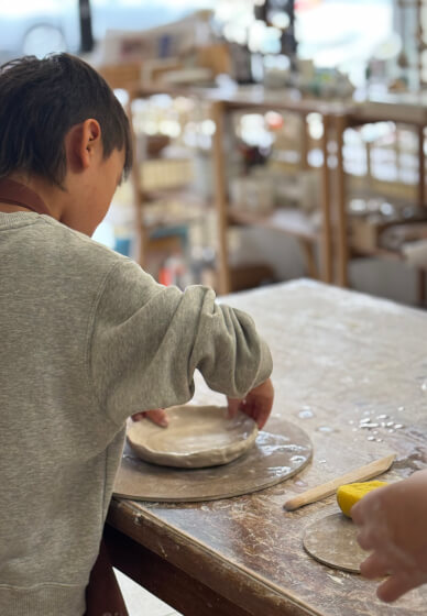 School Holiday Pottery Class