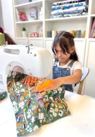School Holiday Sewing 6h Class - Tea Placemat and Scrunhies