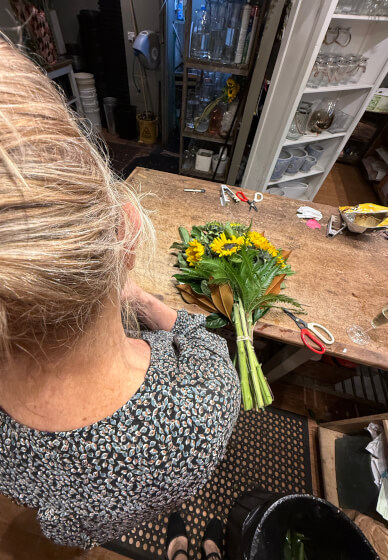 Seasonal Flower Posy Bouquet Class