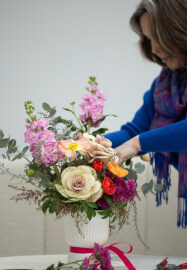 Seasonal Vase Arrangement Workshop