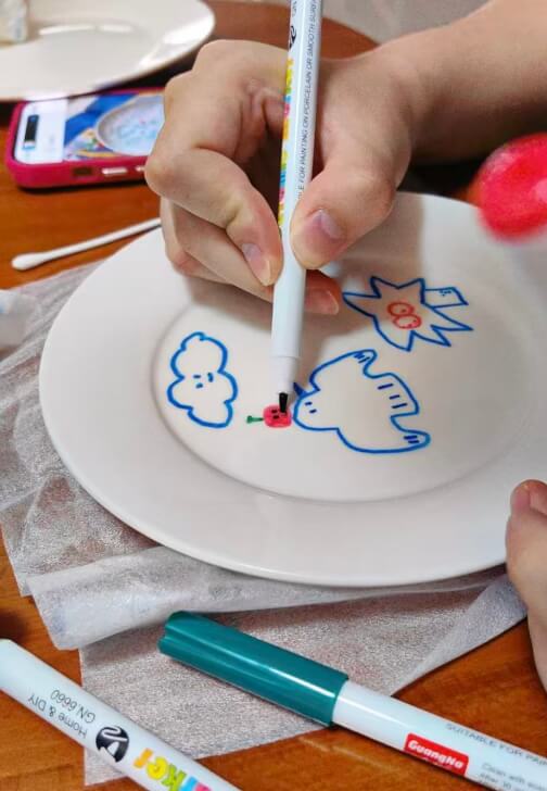 Semi-guided Pottery Painting Workshop