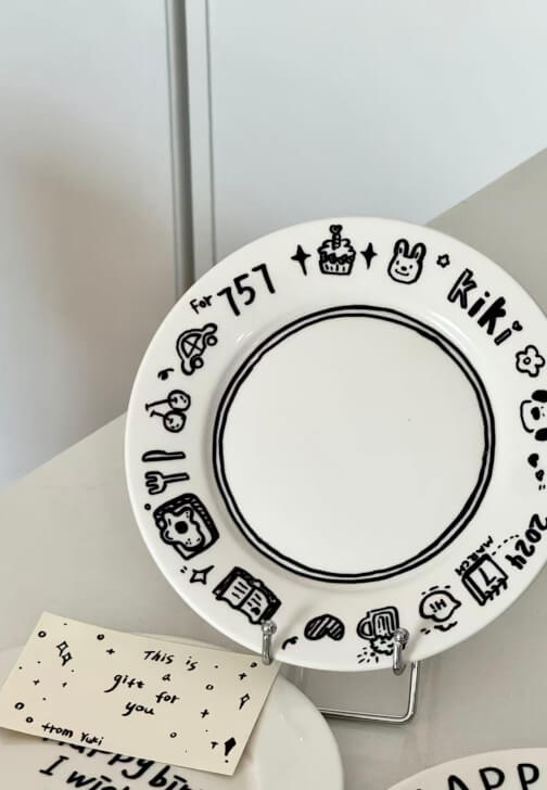Semi-guided Pottery Painting Workshop