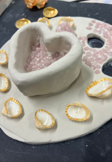 Shell Paint Palette Experience with UV Resin