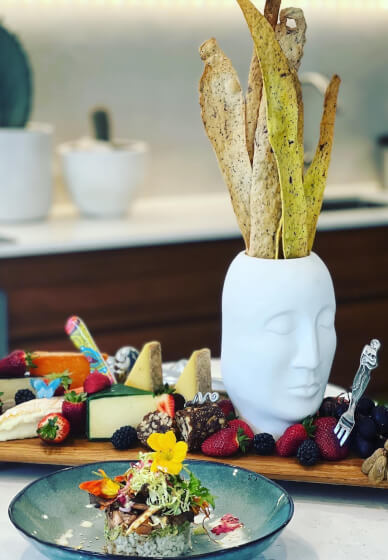 Sip and Cook: Glam Stress-free Dinner Parties