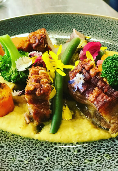 Sip and Cook: Glam Stress-free Dinner Parties