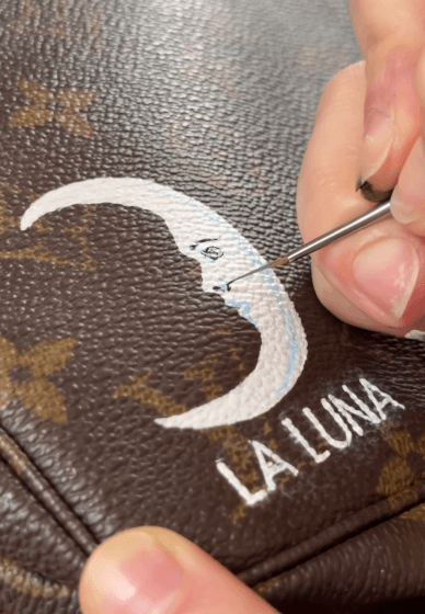 Sip and Paint a Bag Workshop