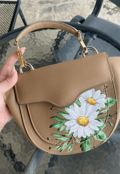 Sip and Paint a Bag Workshop