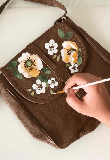 Sip and Paint a Bag Workshop