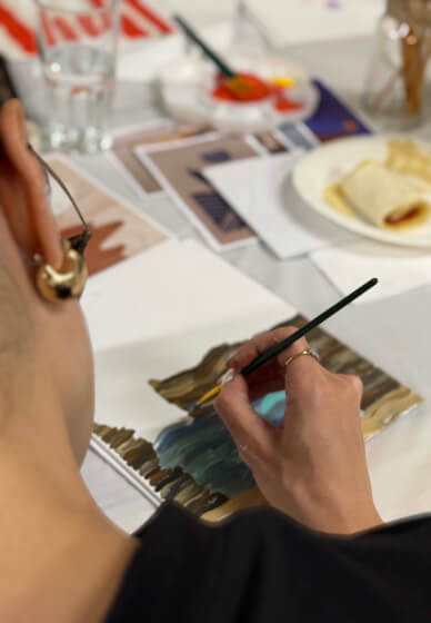 Sip and Paint Class: Creative Freedom on Canvas