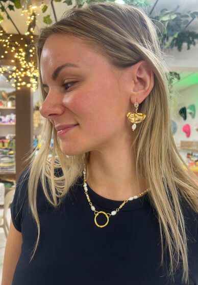 Sip and Pearl Jewellery Making Class