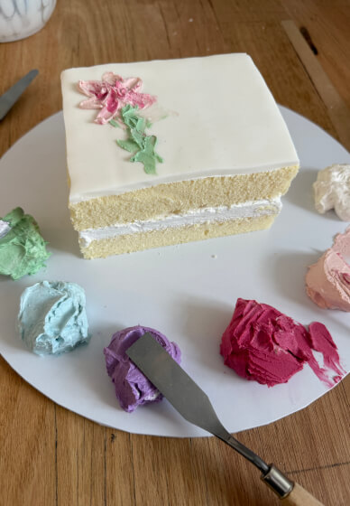Sip and Sculpt: Textured Buttercream Cake Painting Workshop