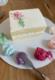 Sip and Sculpt: Textured Buttercream Cake Painting Workshop