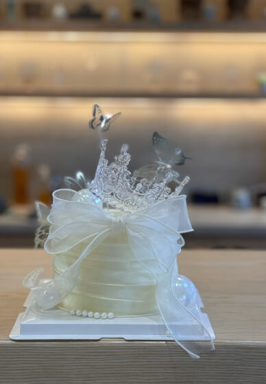 Six-Inch Cake Decorating Class for Beginners