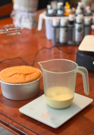 Six-Inch Cake Decorating Class for Beginners