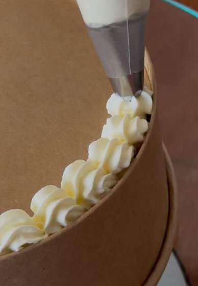 Six-Inch Cake Decorating Class for Beginners